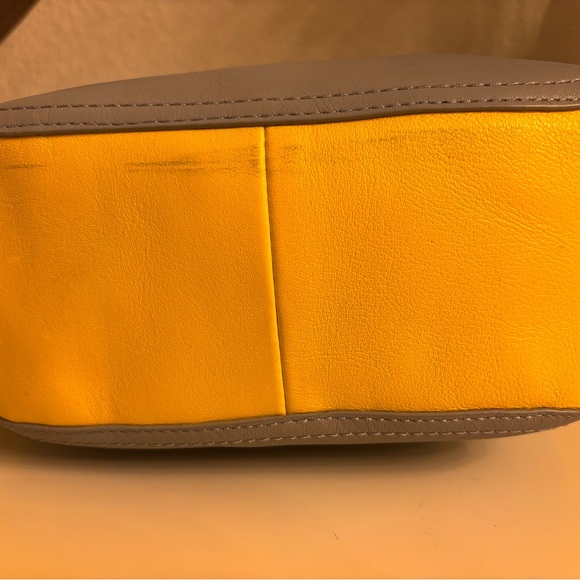 Coach Legacy Willis Archival Crossbody Bag Turn Lock Gray Yellow Handbag - Picture 8 of 8